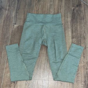 Alphalete OG Rivals leggings (older version)